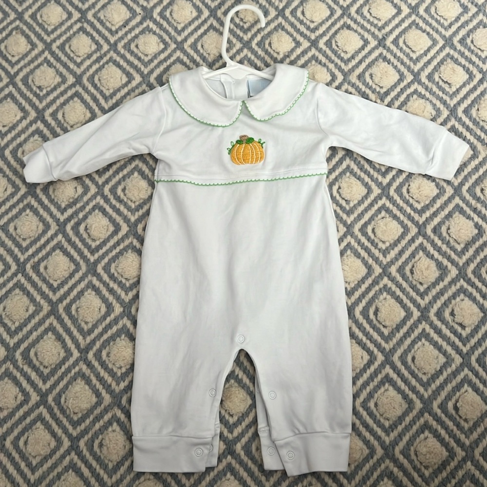 Little English pumpkin playsuit